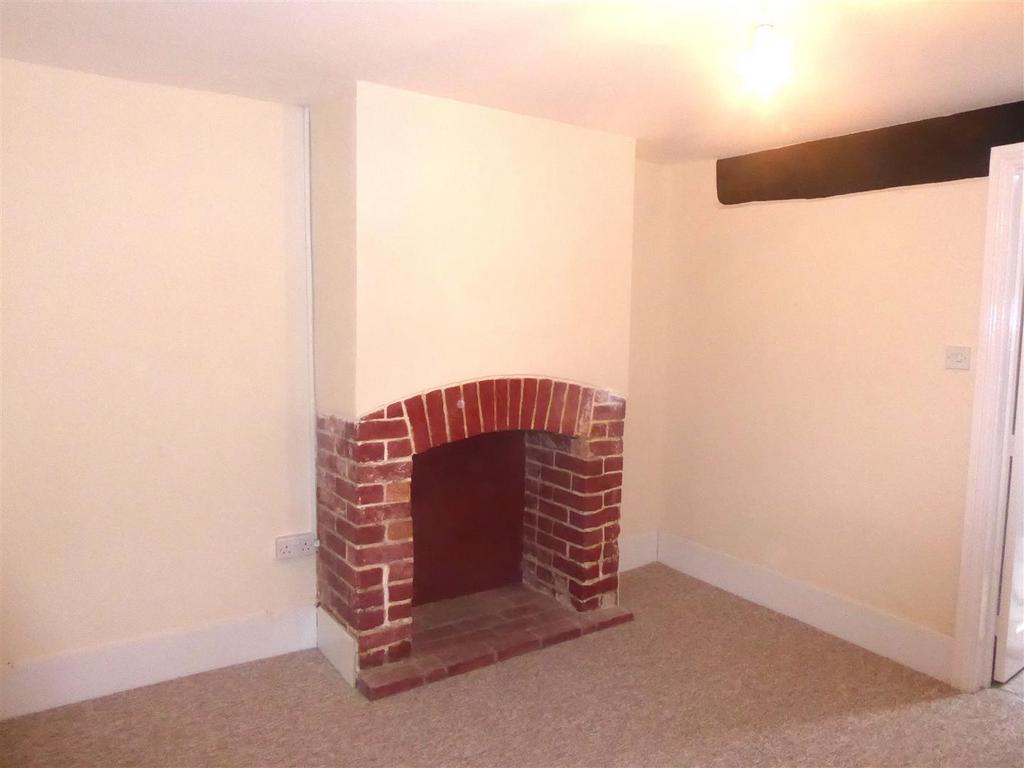 Lounge 3.JPG