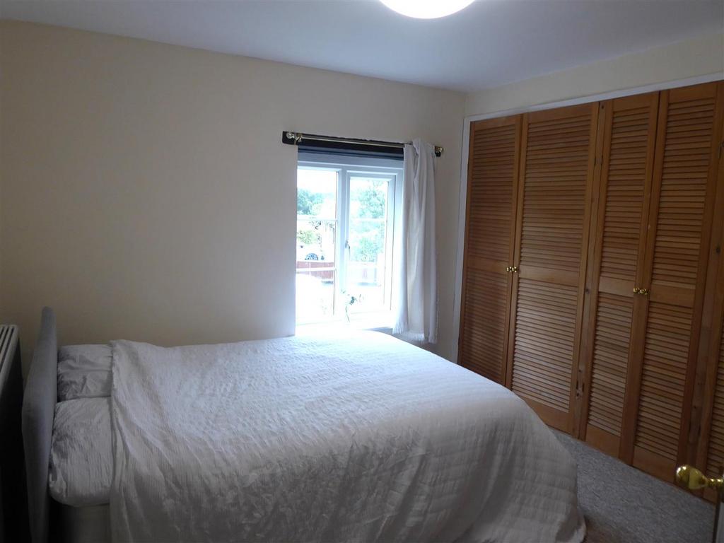 Bedroom 1.JPG