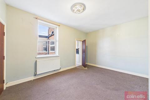 4 bedroom semi-detached house for sale, Oak Road, Scarborough