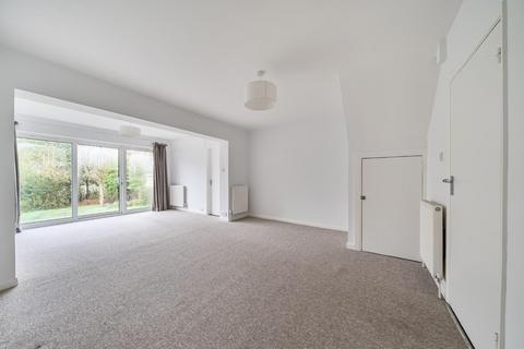 3 bedroom detached house for sale, Spacious Detached Family Home