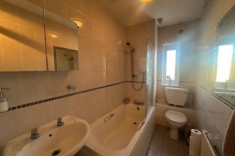 1 bedroom apartment to rent, Greenwood Street, HUDDERSFIELD