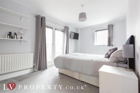 2 bedroom apartment to rent, Alfred Knight Way, Birmingham, B15