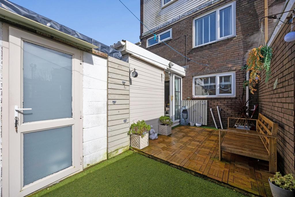 Rear Garden & Outhouse