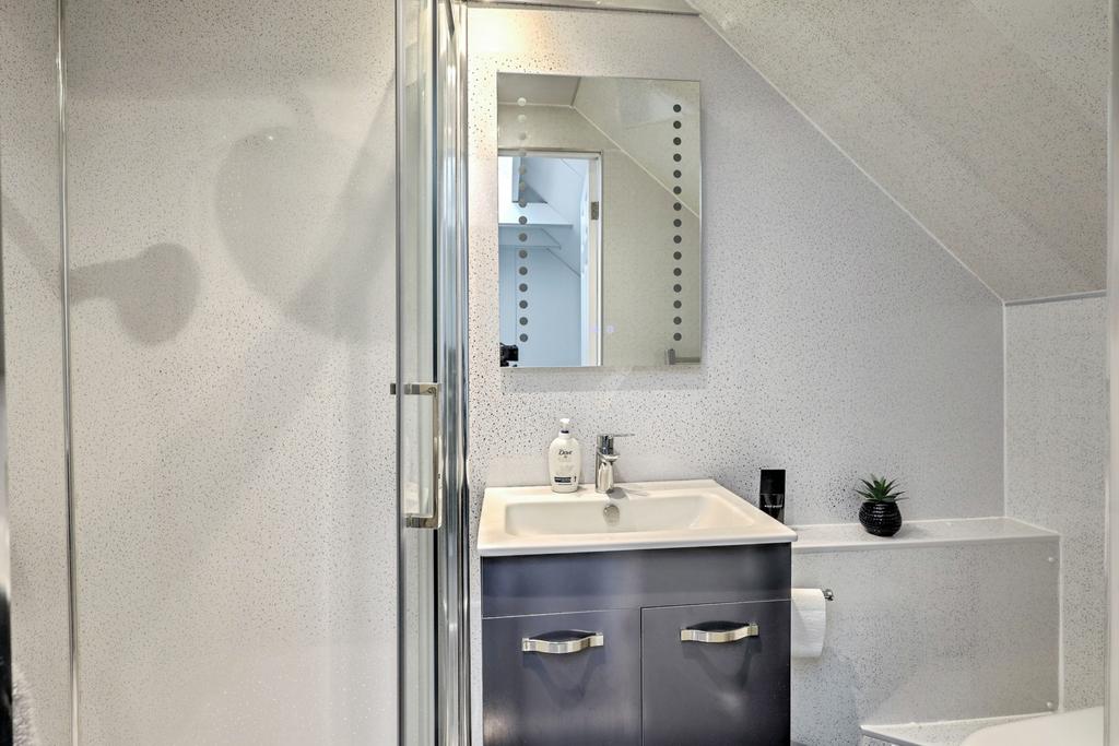 Ensuite