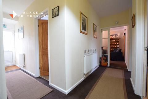 undefined, Dulwich Court, Kings Avenue, Holland-on-Sea, Essex, CO15 5EZ