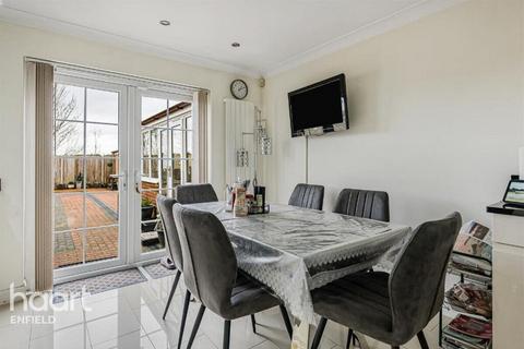 undefined, Bittern Close, Waltham cross