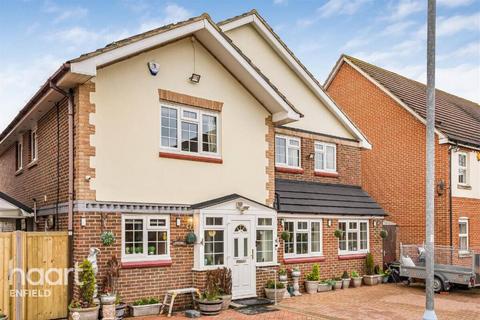 undefined, Bittern Close, Waltham cross
