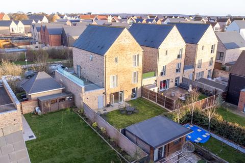 4 bedroom detached house for sale, Fitch Close, Chelmsford, CM1