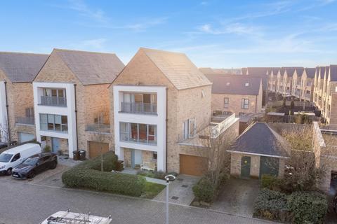 4 bedroom detached house for sale, Fitch Close, Chelmsford, CM1
