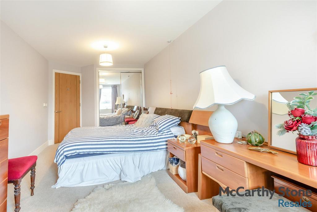 8681487-interior09.jpg