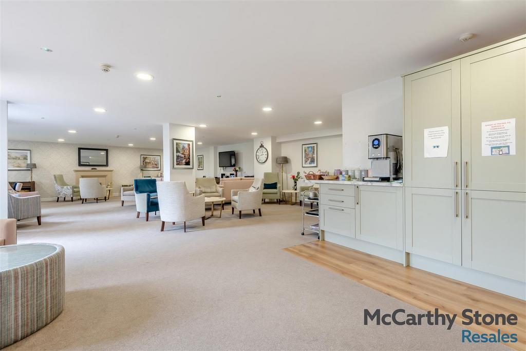 8681487-interior17.jpg