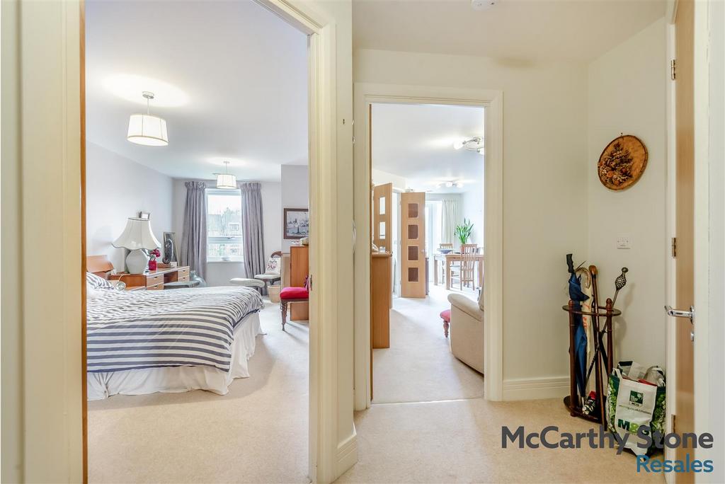 8681487-interior08.jpg
