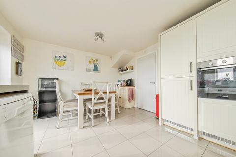 3 bedroom townhouse for sale, Manor Terrace, Felixstowe