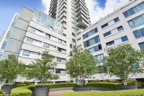 undefined, Long Lane, Borough, London, SE1