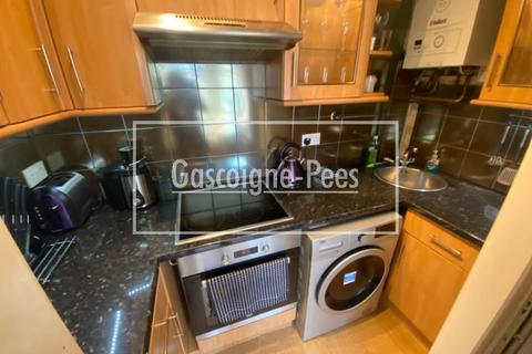 undefined, York Road, Guildford, GU1