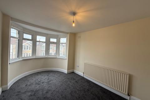 3 bedroom house to rent, Dickens Road, Coventry, CV6