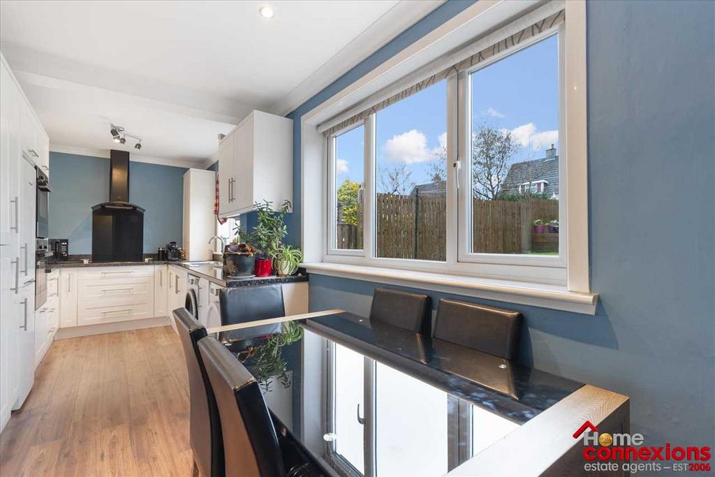 Kitchen Dining (2)