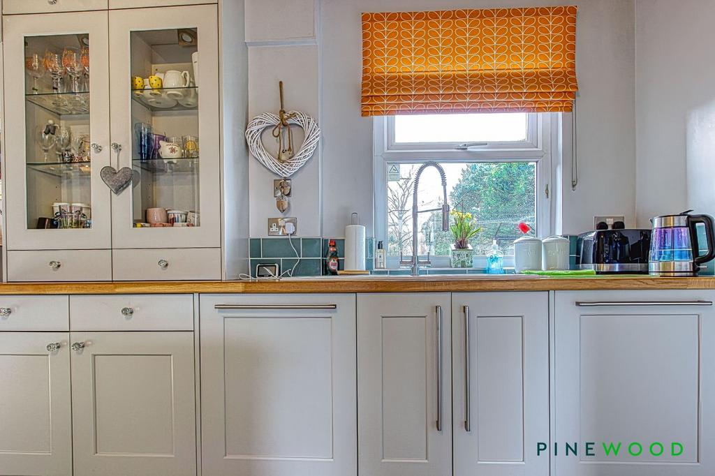 Kitchen breakfast room