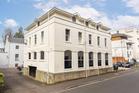 Wellington Street, Cheltenham GL50