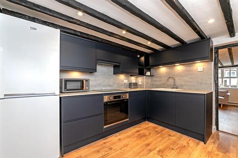 2 bedroom terraced house to rent, High Street, Sandridge, St. Albans