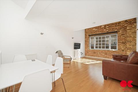 2 bedroom flat for sale, Kidman Close, Gidea Park RM2