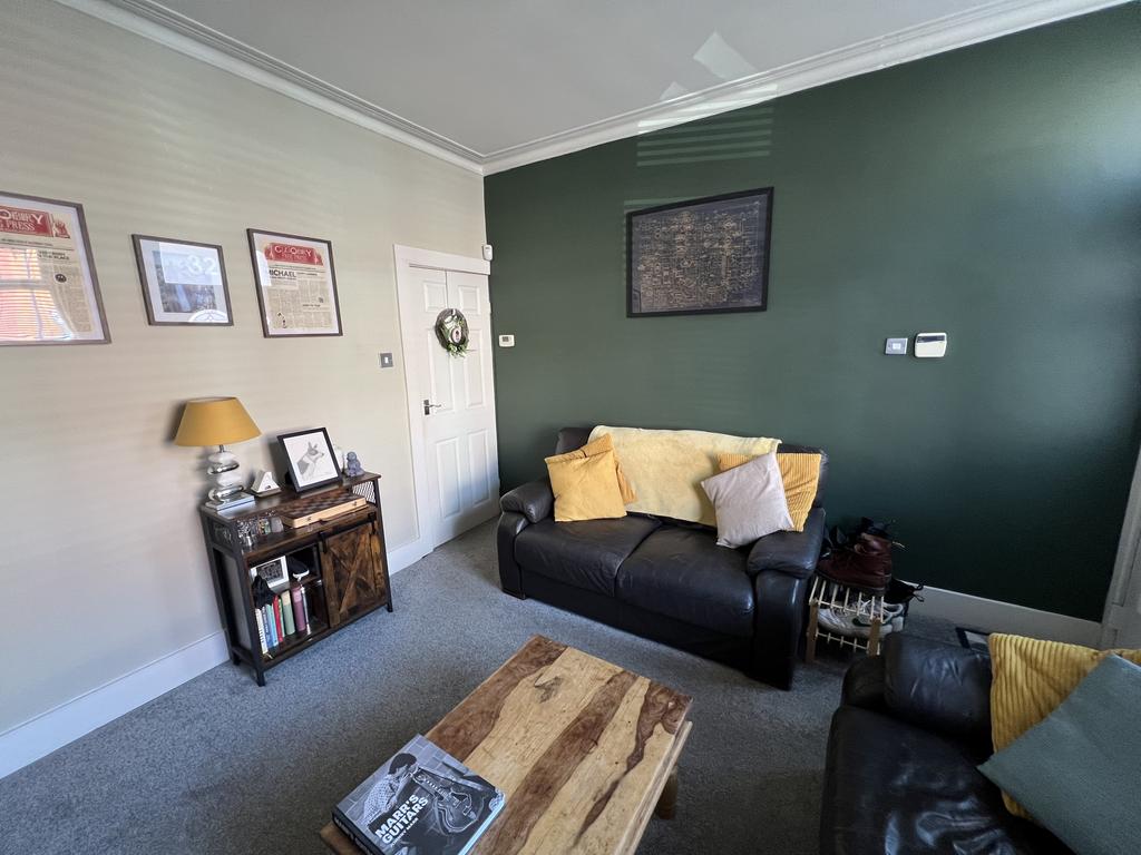 Bbbb.jpg