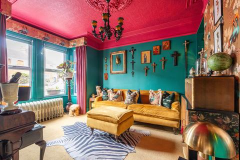 3 bedroom end of terrace house for sale, Church Road, Gorleston