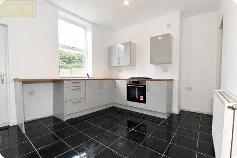 2 bedroom terraced house to rent, Pendlebury Road Swinton