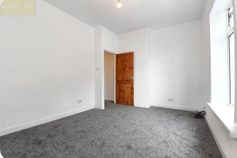 2 bedroom terraced house to rent, Pendlebury Road Swinton