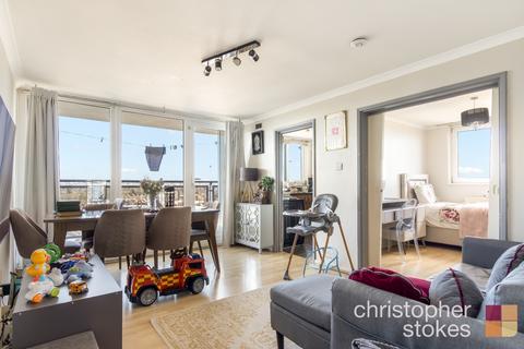 3 bedroom flat for sale, Walmer House, Bury Street, London, Greater London, N9 9LH