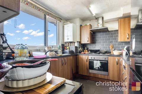 3 bedroom flat for sale, Walmer House, Bury Street, London, Greater London, N9 9LH