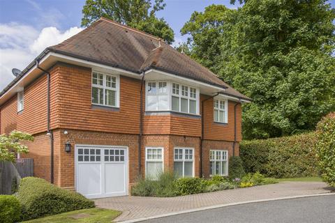 5 bedroom detached house for sale, Holbrook Gardens, Aldenham