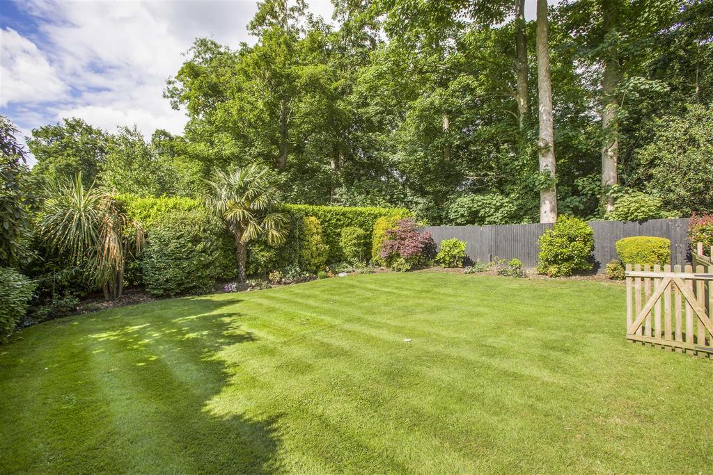 Garden 2.jpg