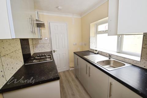 3 bedroom terraced house to rent, Luton Road Chatham ME4