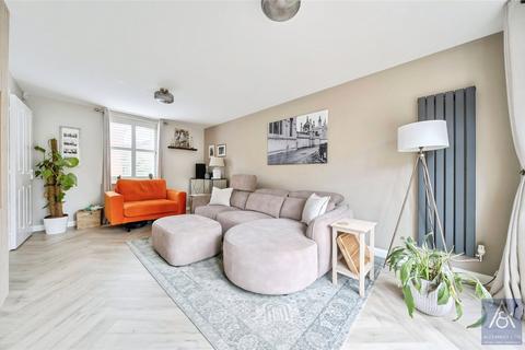 undefined, Pillow Way, Buckinghamshire MK18