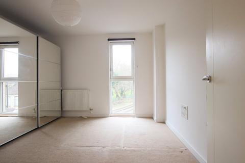 undefined, Connersville Way, Croydon, CR0