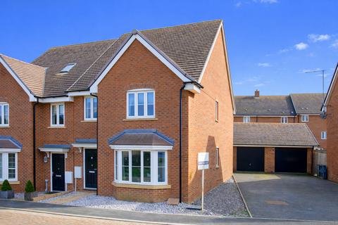 undefined, Trinidad Grove Newton Leys, Milton Keynes, MK3