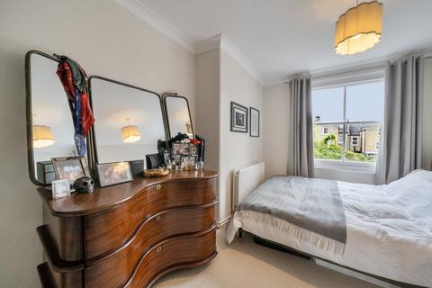 1 bedroom flat for sale, Bedford Hill, Balham, London, SW12