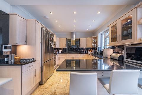 5 bedroom house for sale, Bedford Hill, London, SW16