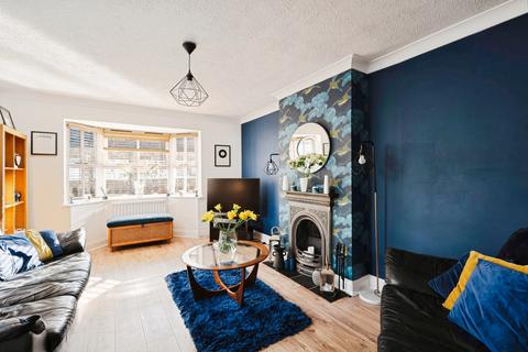 3 bedroom semi-detached house for sale, Victoria Road, Brentwood, CM14