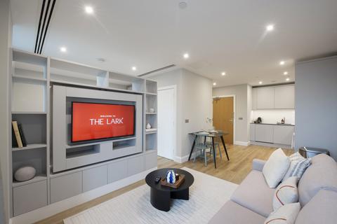 Flat to rent, Moat Street, London SW11