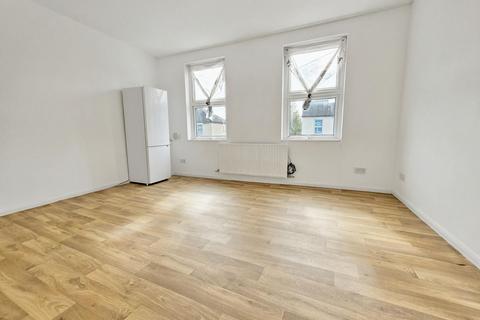 undefined, Lincoln Road, Enfield
