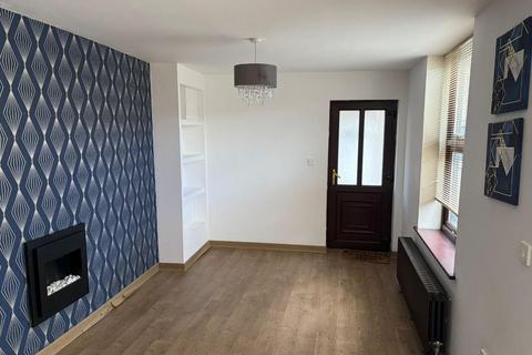 2 bedroom end of terrace house to rent, George Street, Worksop