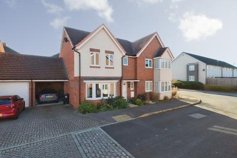 undefined, Potter Crescent, Wokingham