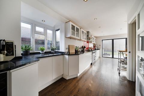 5 bedroom detached house for sale, Marsh Green Road, Edenbridge TN8