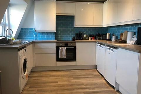 2 bedroom flat to rent, Montpelier Road, Brighton BN1 3BB