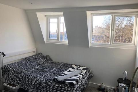 2 bedroom flat to rent, Montpelier Road, Brighton BN1 3BB