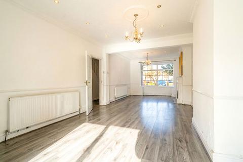 3 bedroom semi-detached house for sale, Stratford Road, Hall Green