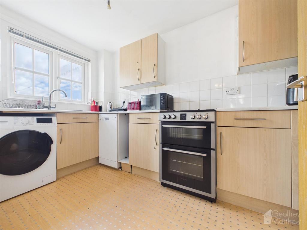 CAM02365 G0-PR0441-STILL005.jpg