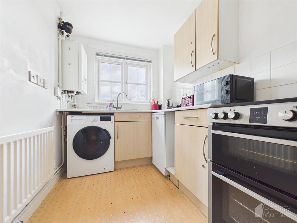 CAM02365 G0-PR0441-STILL006.jpg